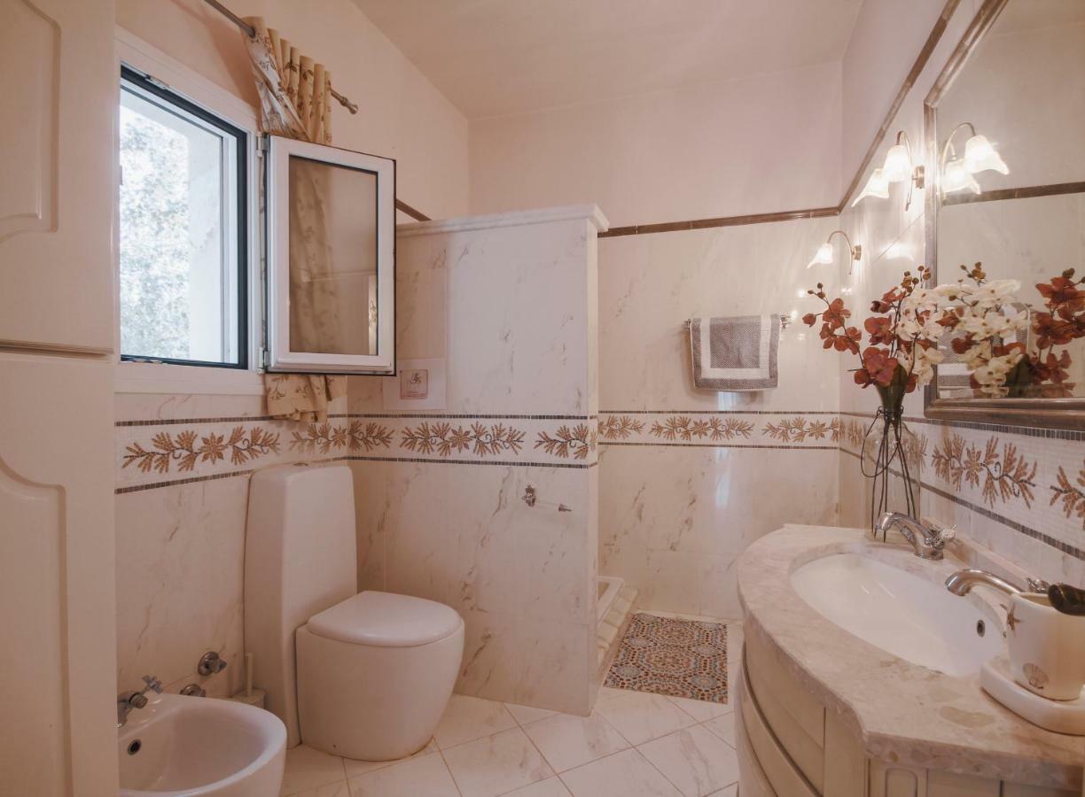 Villa Ellania Kontokali Ngoại thất bức ảnh
